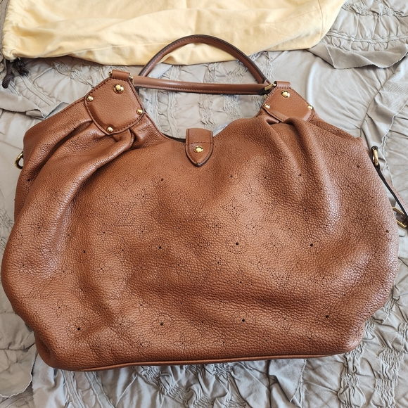 Louis Vuitton Monogram Mahina L Leather Carmel Hobo Bag Tote Purse Shoulder Tan - Picture 8 of 12